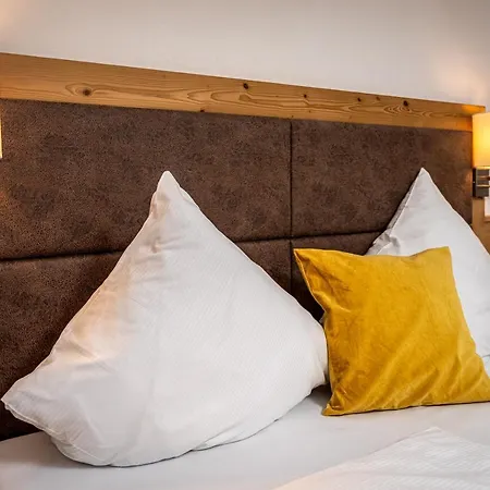 Sonneck Summer Card Included